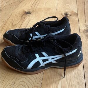 ASICS Women’s Black and White Volleyball Shoes